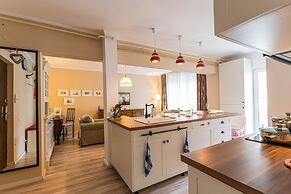 Charming Apart/surrounded by Forest/relaxing/wifi