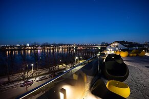 Prize by Radisson, Bonn City