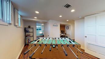 Mulberry Place: A Charming Cottage Near Old Town!