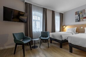 KONTRAKT Boutique Hotel