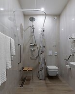 KONTRAKT Boutique Hotel