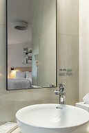 KONTRAKT Boutique Hotel