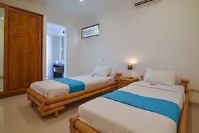 Villa Lovina Beach 2