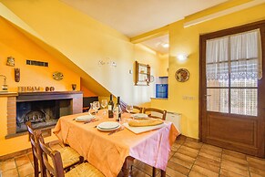 Olive apt With Shared Pool