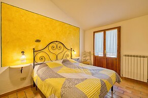 Mustard Apt. With Shared Pool