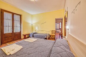 Pomegranate apt With Shared Pool