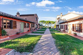 Myrtle apt With Shared Pool