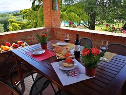 Sunflower apt With Shared Pool Family fun