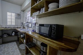 OYO 748 Baguio Transient Dot Com