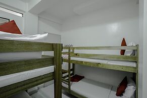 OYO 748 Baguio Transient Dot Com