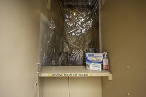 OYO 748 Baguio Transient Dot Com