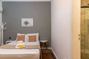 2 Minutes From Copacabana Beach A306