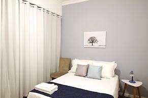 2 Minutes From Copacabana Beach A306