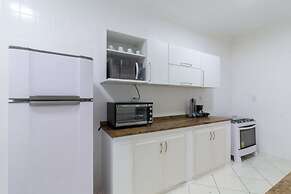 2 Minutes From Copacabana Beach A306