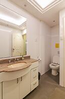 2 Minutes From Copacabana Beach A306