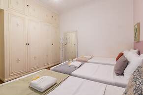 2 Minutes From Copacabana Beach A306