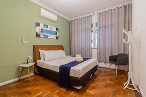 2 Minutes From Copacabana Beach A306