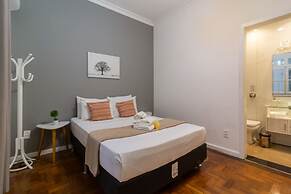 2 Minutes From Copacabana Beach A306