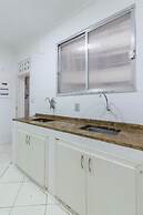 2 Minutes From Copacabana Beach A306