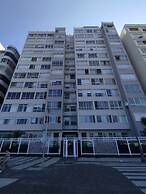 2 Minutes From Copacabana Beach A306
