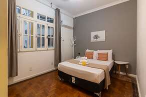 2 Minutes From Copacabana Beach A306