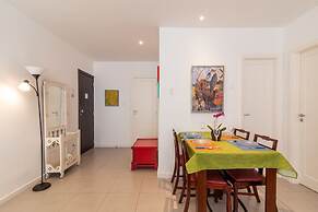7 Minutes From Ipanema Beach Bt201
