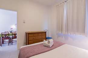 7 Minutes From Ipanema Beach Bt201