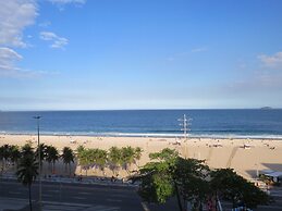 Classic in Copacabana Beach View Atl702