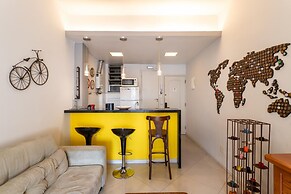 400 Meters From Leme Beach Pi401