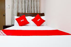 OYO 766 Ichehan Apartments