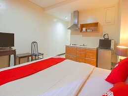 OYO 769 Poblacion Suites Polaris