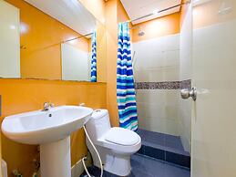 OYO 769 Poblacion Suites Polaris