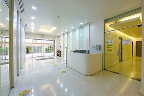 OYO 769 Poblacion Suites Polaris