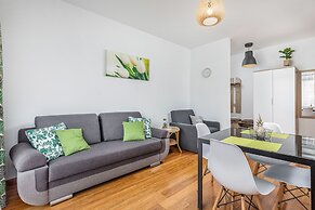 Lwowska Apartments by Renters