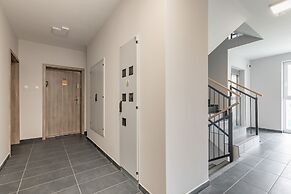 Amber Estate II by Renters