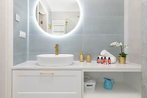 Amber Estate II by Renters