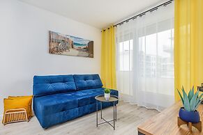 Amber Estate II by Renters