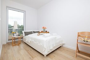 Nadbrzezna Apartments by Renters