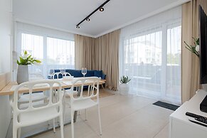Nadbrzezna Apartments by Renters
