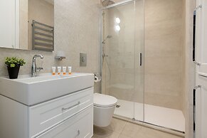 Nadbrzezna Apartments by Renters