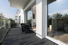 Nadbrzezna Apartments by Renters
