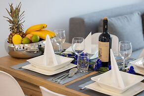 Nadbrzezna Apartments by Renters