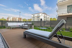 Nadbrzezna Apartments by Renters