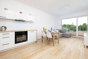 Nadbrzezna Apartments by Renters