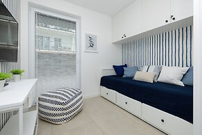 Nadbrzezna Apartments by Renters