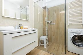 Nadbrzezna Apartments by Renters