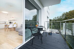 Nadbrzezna Apartments by Renters