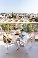 Top Tier Apartment with Swimming Pool