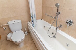 DeluxeApartment with Views of the Marina