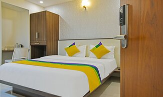 Itsy Hotels Deluxe Inn